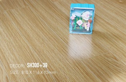 Sàn Gỗ ShopHouse 12mm SH300+39