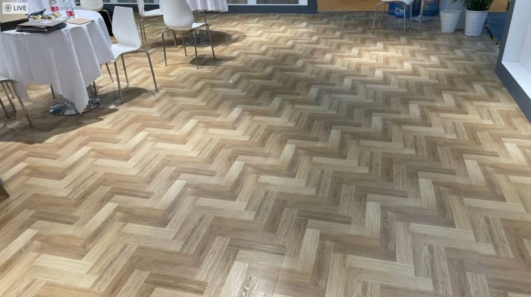 Sàn Gỗ Xương Cá 3K ART 8mm Z8+88