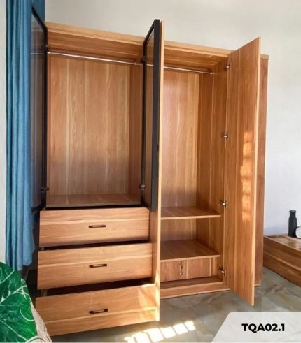 Tủ quần áo Cánh Mở Gỗ kết hợp Khung nhôm Kính trong 180x200 TQA02.1 - Walnut