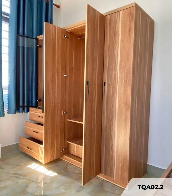 Tủ quần áo Cánh Mở Gỗ kết hợp Khung nhôm Kính trong 200x200 TQA02.2 - Walnut